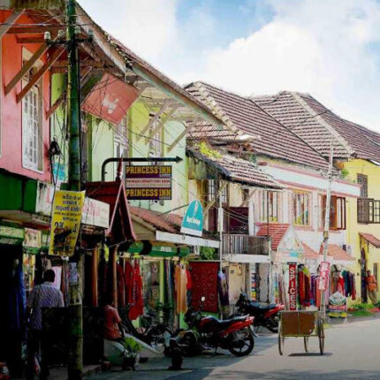 KERALA PACKAGES ITINERARY - 6Days/5Nights (1Night Cochin/1Nights Munnar/1Night Thekkady/1Night Alleppey)